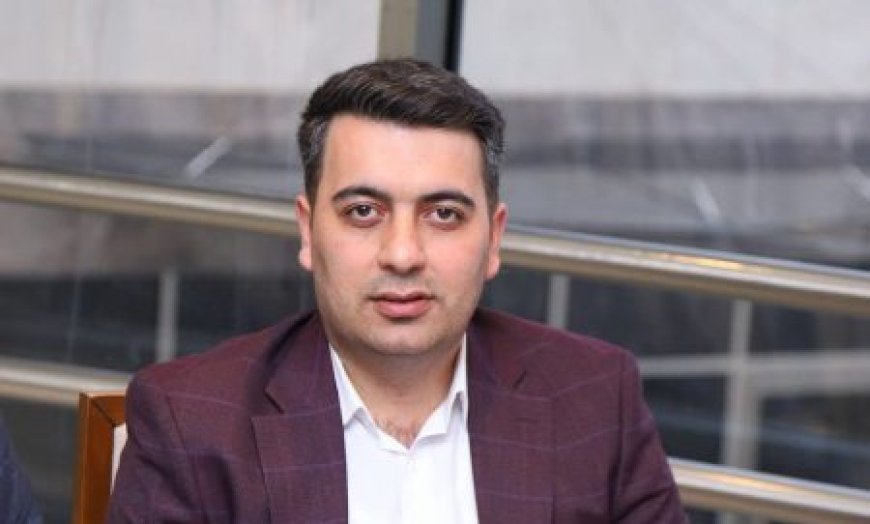 Tanrı qadındır - Rasim Əlizadə
