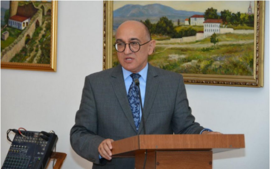 Anadilli əruzvəznli şeirimizin poetik inkişaf yolu - Tərlan Quliyev
